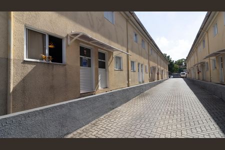 Casa de condomínio à venda com 60m², 2 quartos e 1 vaga Casa de condomínio à venda com 60m², 2 quartos e 1 vagaFachada da Casa