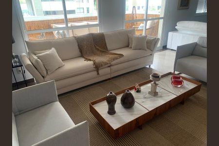 Apartamento à venda com 201m², 4 quartos e 4 vagas