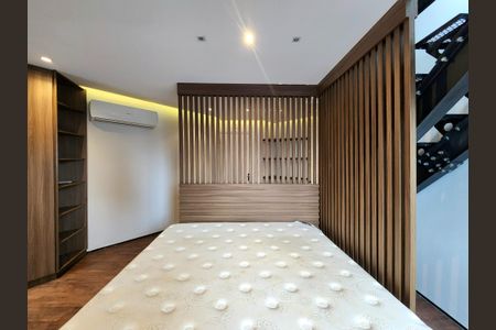 Apartamento à venda com 73m², 1 quarto e 1 vagaSala/Quarto