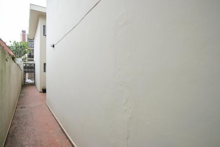 Casa para alugar com 174m², 3 quartos e 2 vagasCorredor