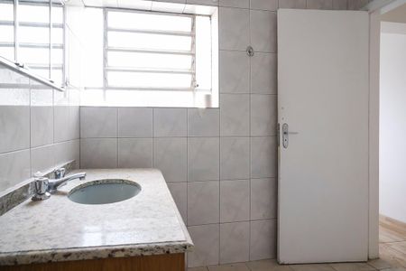 Casa para alugar com 174m², 3 quartos e 2 vagasBanheiro