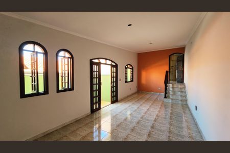 Sala de casa à venda com 2 quartos, 310m² em Vila Della Piazza, Jundiaí
