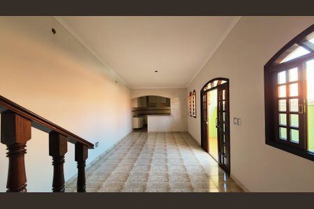 Sala de casa à venda com 2 quartos, 310m² em Vila Della Piazza, Jundiaí