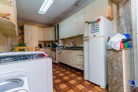 Casa à venda com 476m², 3 quartos e 2 vagasCozinha