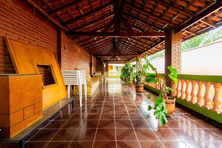 Casa à venda com 476m², 3 quartos e 2 vagasVaranda