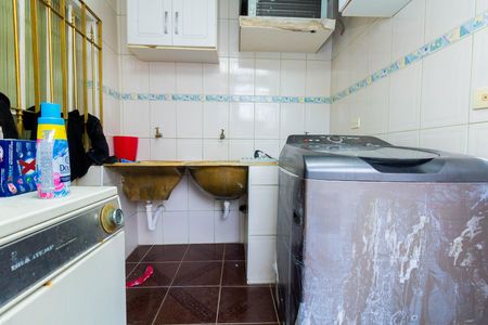 Casa à venda com 476m², 3 quartos e 2 vagasÁrea de Serviço