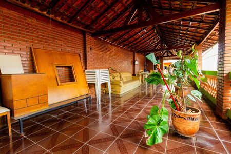 Casa à venda com 476m², 3 quartos e 2 vagasVaranda