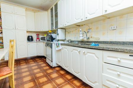 Casa à venda com 476m², 3 quartos e 2 vagasCozinha