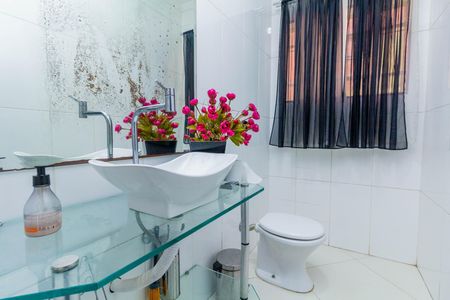 Casa à venda com 476m², 3 quartos e 2 vagasBanheiro 4