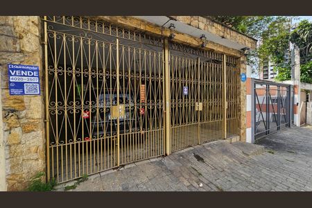 Casa à venda com 476m², 3 quartos e 2 vagasFachada