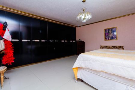 Casa à venda com 476m², 3 quartos e 2 vagasQuarto 1 - suíte