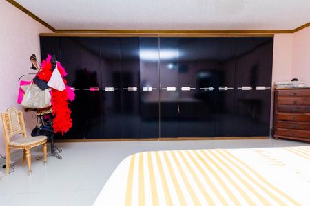 Casa à venda com 476m², 3 quartos e 2 vagasQuarto 1 - suíte