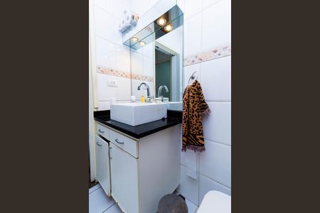 Casa à venda com 476m², 3 quartos e 2 vagasBanheiro 2