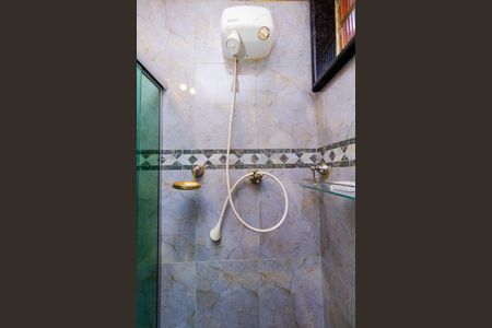 Casa à venda com 476m², 3 quartos e 2 vagasBanheiro da Suíte 1