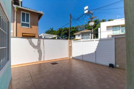 Casa de condomínio para alugar com 170m², 4 quartos e 6 vagas Casa de condomínio para alugar com 170m², 4 quartos e 6 vagasVista da Sala