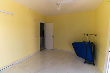 Casa de condomínio para alugar com 170m², 4 quartos e 6 vagas Casa de condomínio para alugar com 170m², 4 quartos e 6 vagasSuíte