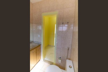 Casa de condomínio para alugar com 170m², 4 quartos e 6 vagas Casa de condomínio para alugar com 170m², 4 quartos e 6 vagasBanheiro da Suíte