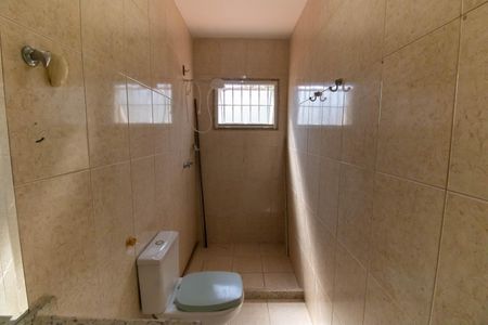 Casa de condomínio para alugar com 170m², 4 quartos e 6 vagas Casa de condomínio para alugar com 170m², 4 quartos e 6 vagasBanheiro 1