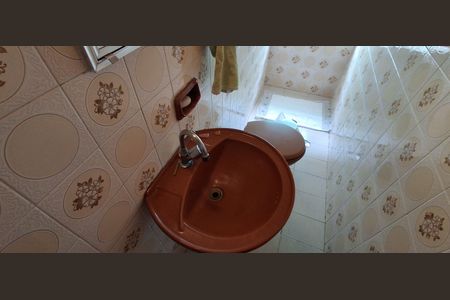 Casa à venda com 175m², 3 quartos e 2 vagasLavabo 