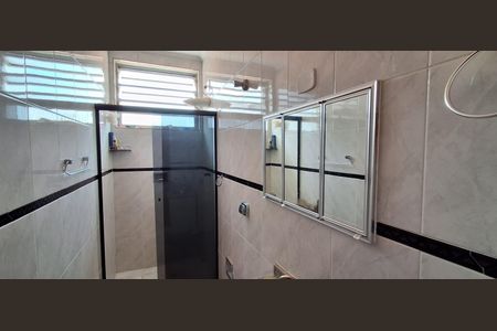 Casa à venda com 175m², 3 quartos e 2 vagasBanheiro Suíte 