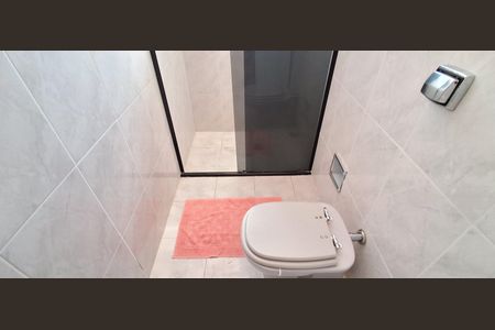 Casa à venda com 175m², 3 quartos e 2 vagasBanheiro Suíte 