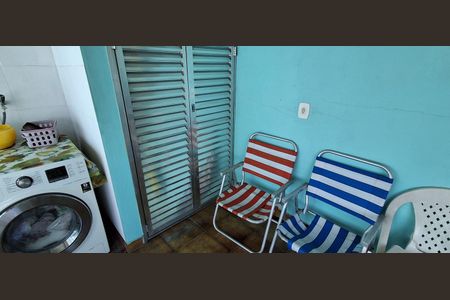 Casa à venda com 175m², 3 quartos e 2 vagasÁrea de Serviço 