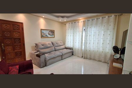 Casa à venda com 175m², 3 quartos e 2 vagasSala