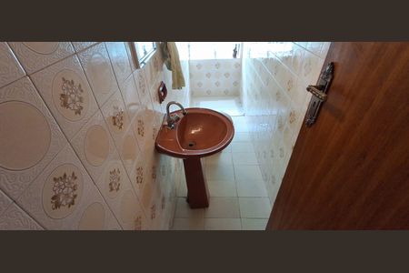 Casa à venda com 175m², 3 quartos e 2 vagasLavabo 