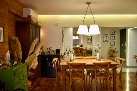 Apartamento à venda com 106m², 2 quartos e 1 vagaSala