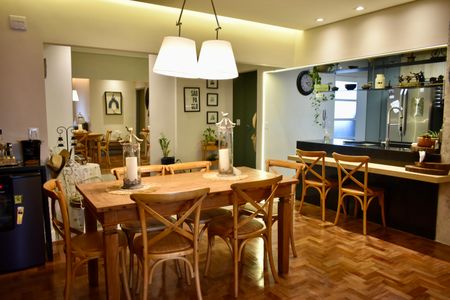 Apartamento à venda com 106m², 2 quartos e 1 vagaSala