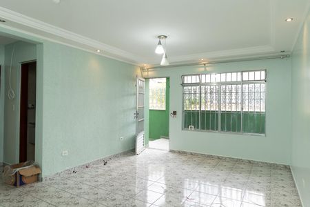 Casa à venda com 200m², 3 quartos e 2 vagasSala