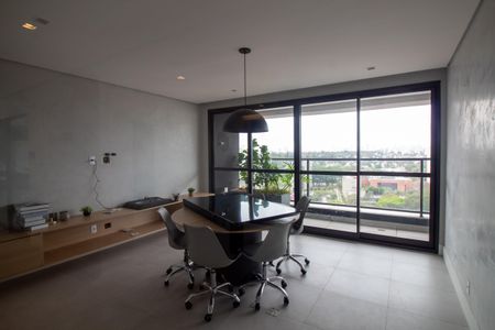 Studio à venda com 33m², 1 quarto e sem vagaÁrea comum - Sala de Reunião