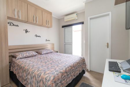 Casa de condomínio à venda com 113m², 2 quartos e 3 vagasSuíte 2