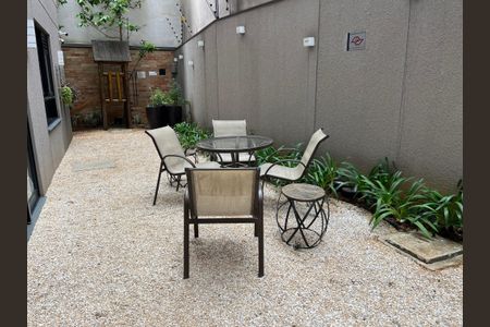 Apartamento à venda com 26m², 1 quarto e sem vagaÁrea comum - Piscina