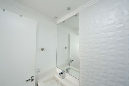 Apartamento à venda com 62m², 2 quartos e 2 vagas Apartamento à venda com 62m², 2 quartos e 2 vagasBanheiro Suíte