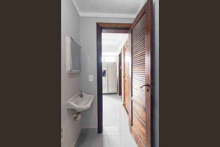 Apartamento para alugar com 397m², 5 quartos e 3 vagasBanheiro de Serviço