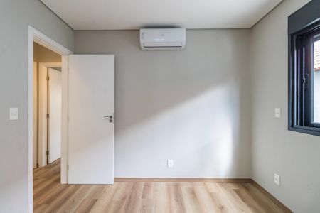 Casa de condomínio à venda com 257m², 4 quartos e 4 vagasSuíte 2