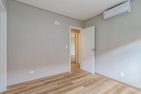 Casa de condomínio à venda com 257m², 4 quartos e 4 vagasSuíte 2
