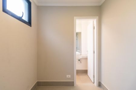 Casa de condomínio à venda com 257m², 4 quartos e 4 vagasQuarto de Serviço