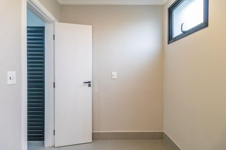 Casa de condomínio à venda com 257m², 4 quartos e 4 vagasQuarto de Serviço