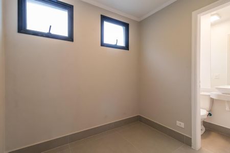 Casa de condomínio à venda com 257m², 4 quartos e 4 vagasQuarto de Serviço