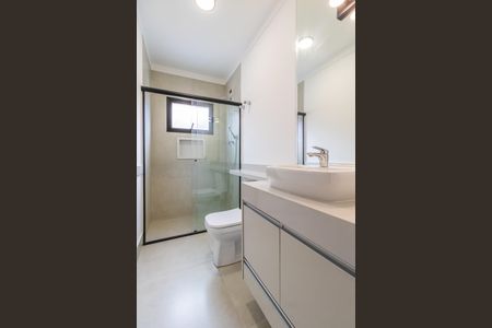 Casa de condomínio à venda com 257m², 4 quartos e 4 vagasBanheiro da Suíte 3