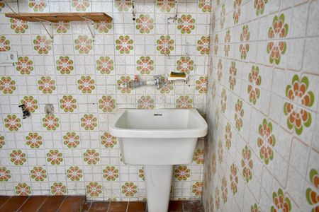 Casa à venda com 243m², 3 quartos e 3 vagas Casa à venda com 243m², 3 quartos e 3 vagasQuintal/Área de Serviço