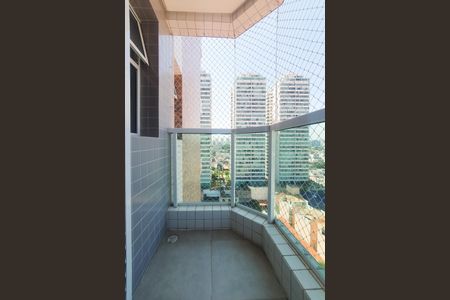 Apartamento à venda com 61m², 2 quartos e 2 vagasvaranda do quarto 2