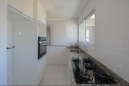 Apartamento à venda com 61m², 2 quartos e 2 vagasCozinha - Armários