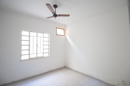 Casa para alugar com 70m², 3 quartos e 2 vagas Casa para alugar com 70m², 3 quartos e 2 vagasQuarto 1