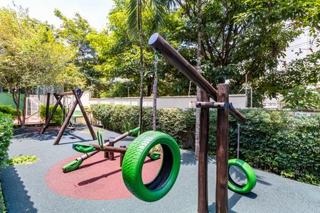 Apartamento à venda com 82m², 3 quartos e 2 vagas Apartamento à venda com 82m², 3 quartos e 2 vagasÁrea comum - Playground