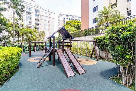 Apartamento à venda com 82m², 3 quartos e 2 vagas Apartamento à venda com 82m², 3 quartos e 2 vagasÁrea comum - Playground