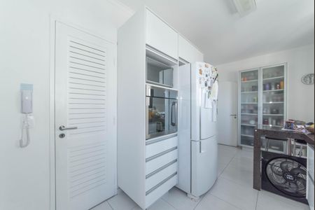 Apartamento à venda com 214m², 4 quartos e 3 vagasCozinha