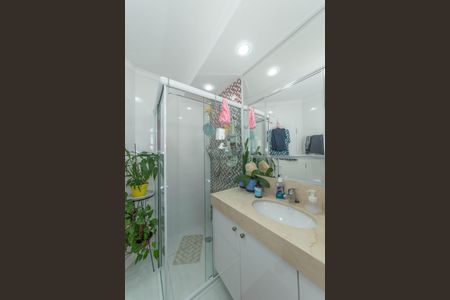 Apartamento à venda com 214m², 4 quartos e 3 vagasBanheiro da Suíte 1